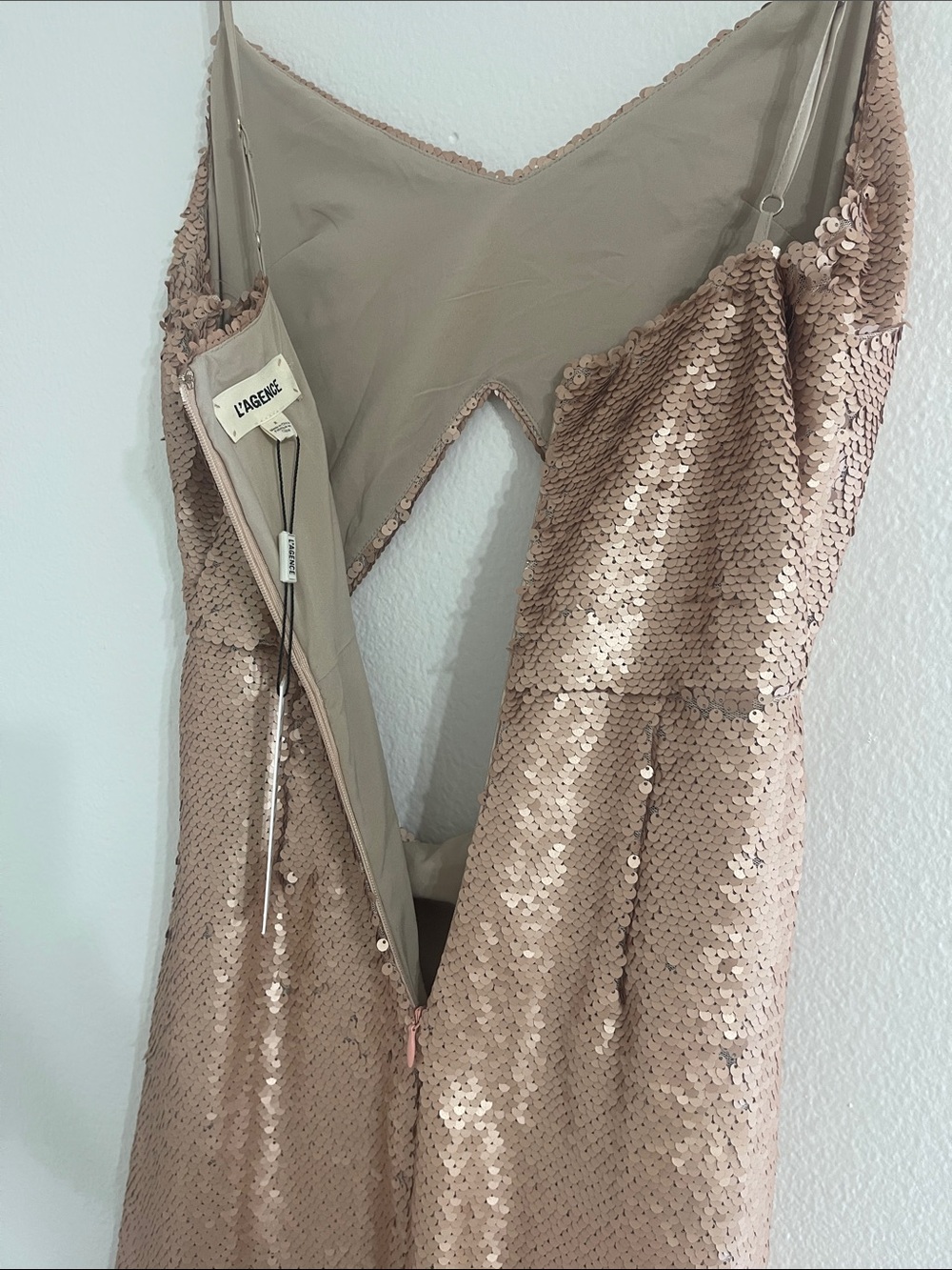 L'AGENCE FEMME SEQUIN CUTOUT MIDI ROSE GOLD DRESS sz 2 - Picture 12 of 12